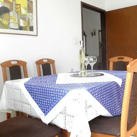 Apartment Volga Petrcane